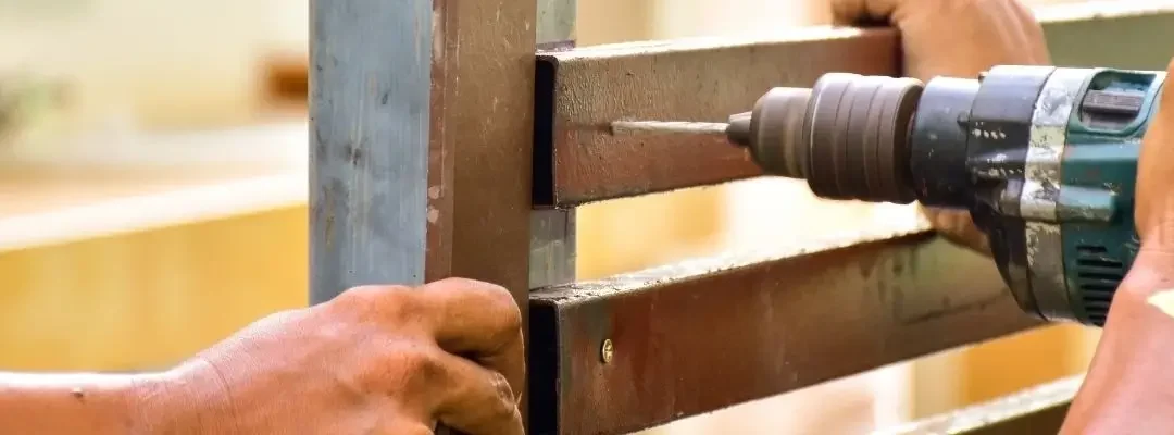 Repair or Replace Your Fence? A Practical Guide for Homeowners